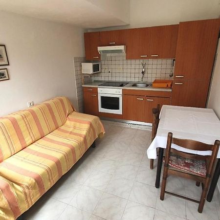 Apartments Dora Banjol Exterior foto