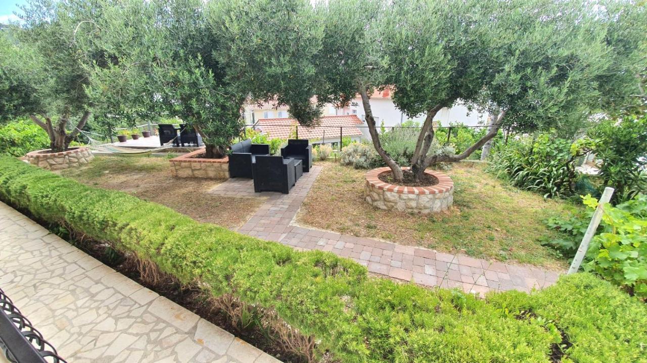 Apartments Dora Banjol Exterior foto