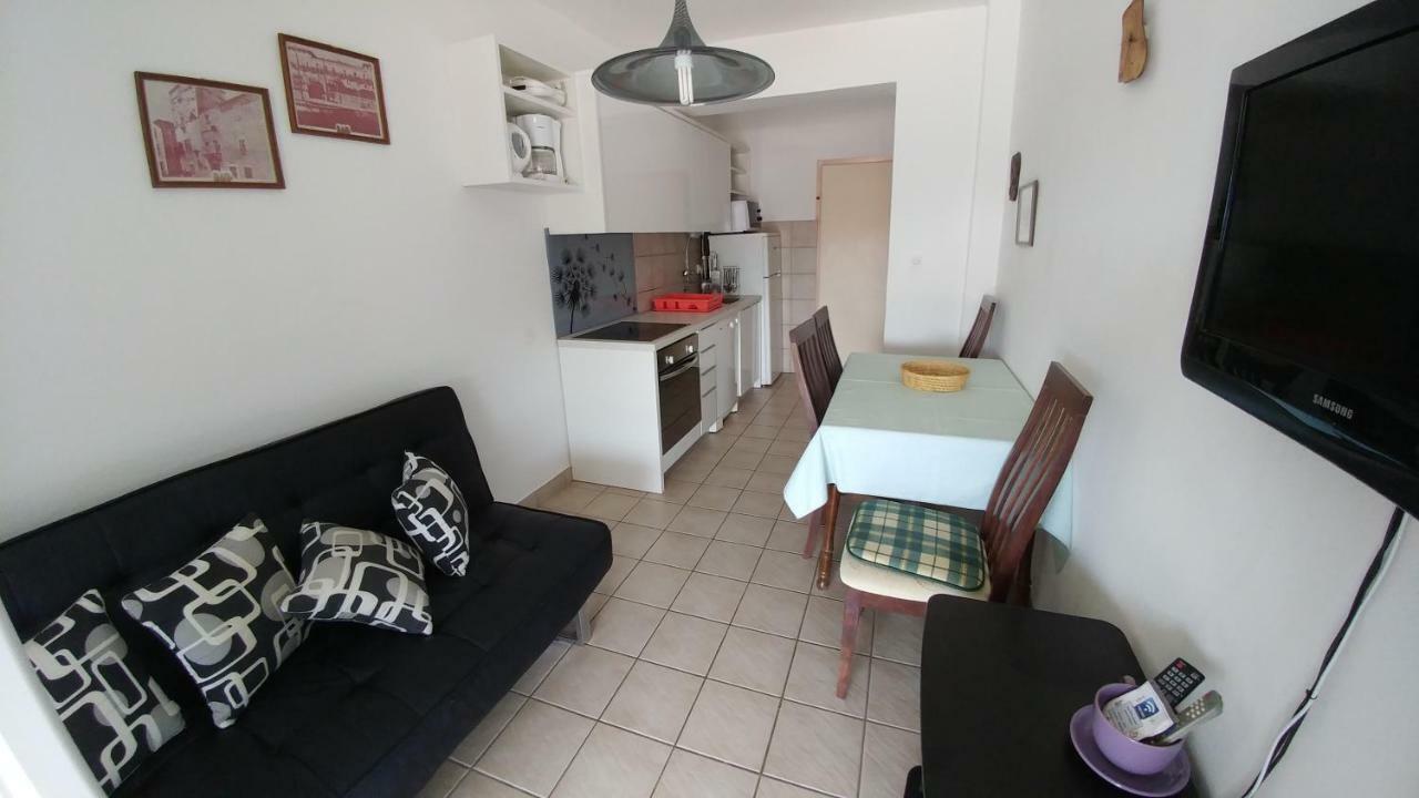 Apartments Dora Banjol Exterior foto