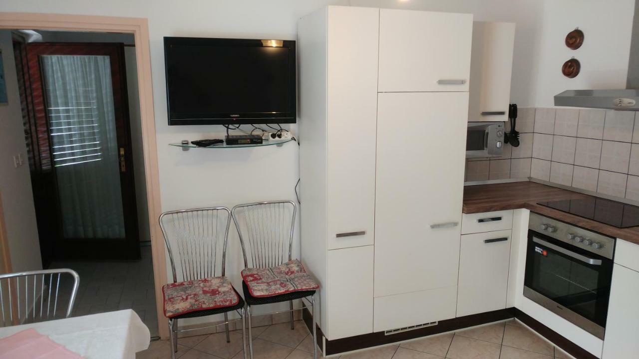 Apartments Dora Banjol Exterior foto