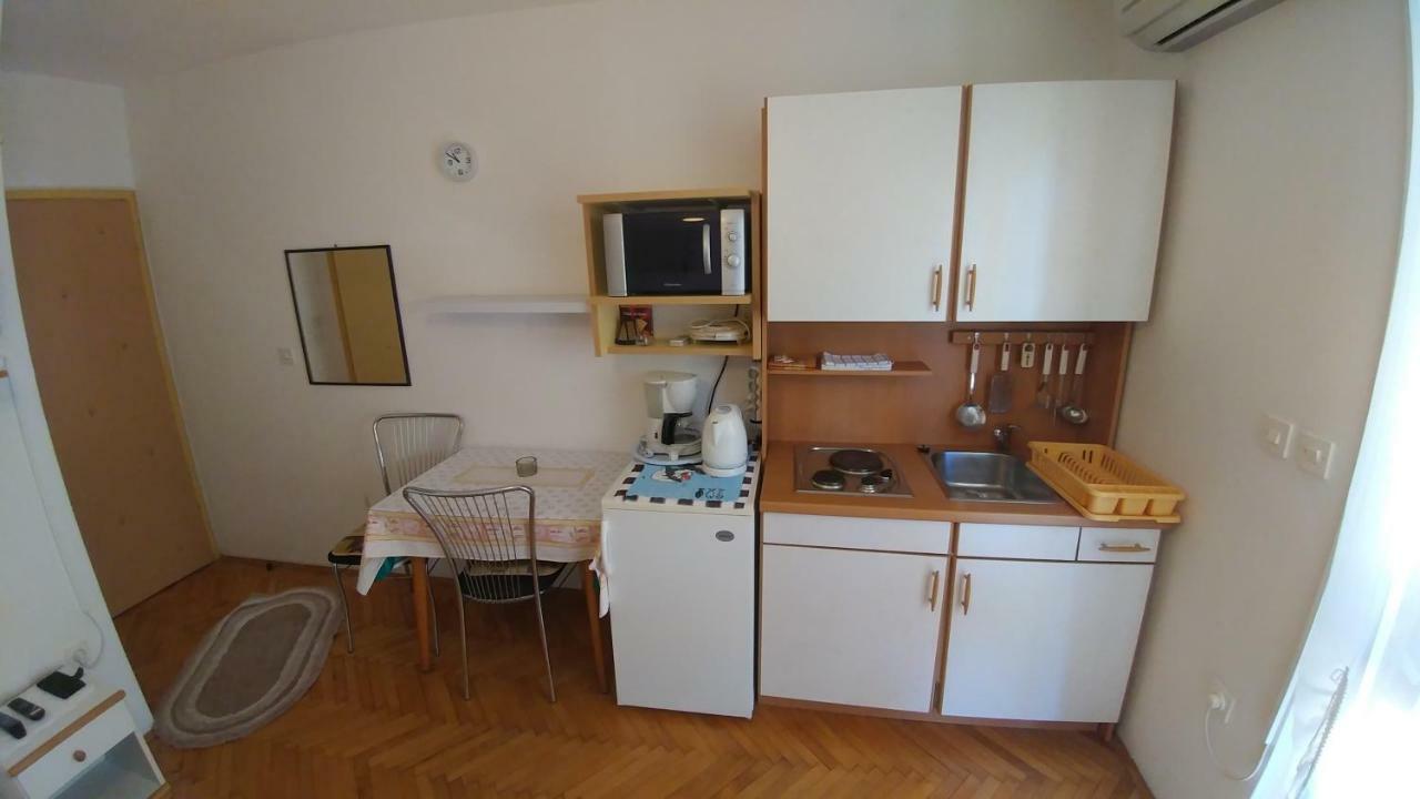 Apartments Dora Banjol Exterior foto